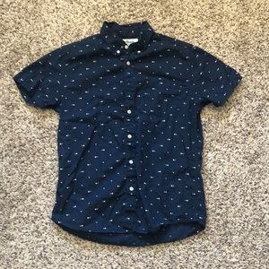 Urban pipeline button down
